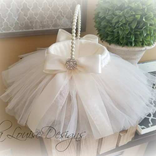 Elegant Tulle Flower Girl Basket – Satin & Pearl Handle