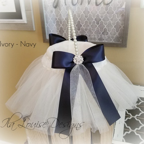 Elegant Tulle Flower Girl Basket – Satin & Pearl Handle