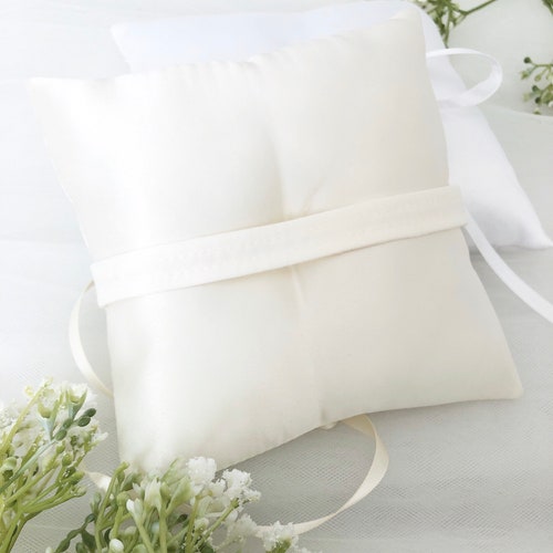 High-Quality Satin Wedding Ring Pillow – 2 Sizes Available