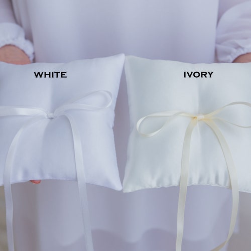 High-Quality Satin Wedding Ring Pillow – 2 Sizes Available