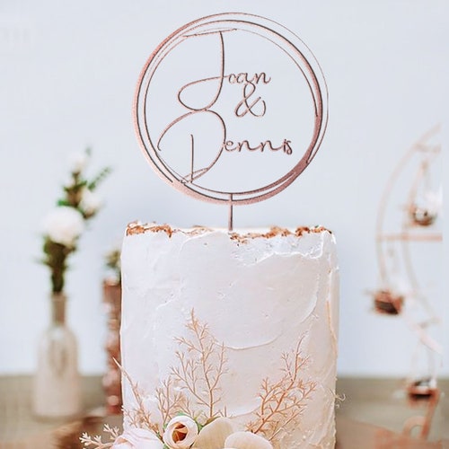 Personalized Couple Names Wedding Cake Topper – Custom Mr. & Mrs. Design