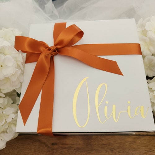 Personalized Bridesmaid Gift Box with Ribbon – 8x8x4
