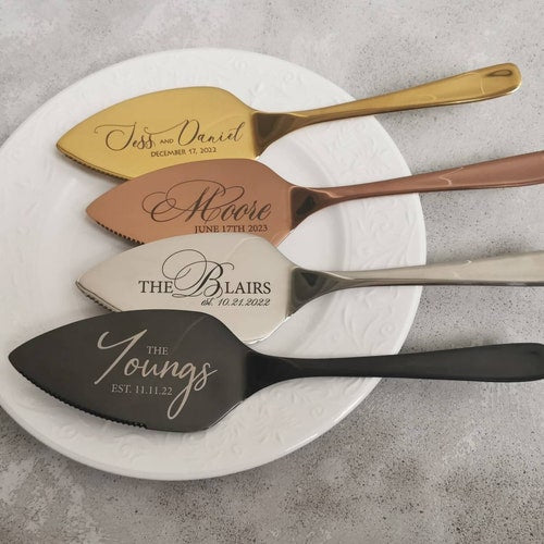Personalized Wedding Cake Cutting Set with Gift Wrapping