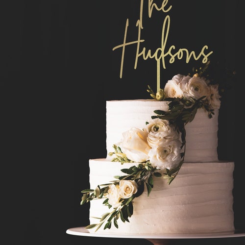 Custom Script Wedding Cake Topper – Personalized Design in Gold or Silver