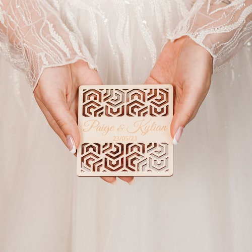 Custom Wooden Wedding Coasters – Personalized Favors for Guests