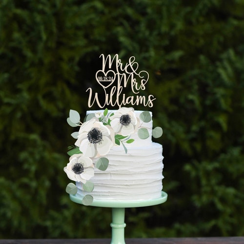 Personalized Mr & Mrs Wedding Cake Topper – Custom Gold or Wood Design