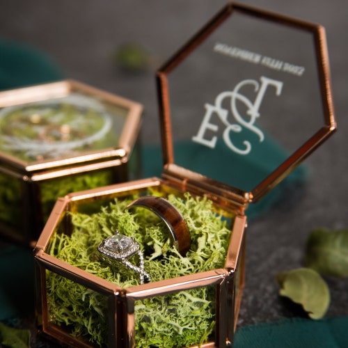 Personalized Hexagon Glass Ring Box with Moss | Gold or Rose Gold