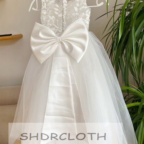 Off-White Lace Flower Girl Dress with Illusion and Lace Appliqué
