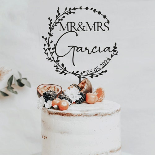 Personalized Gold Wedding Cake Topper – Mr. & Mrs. Custom Design