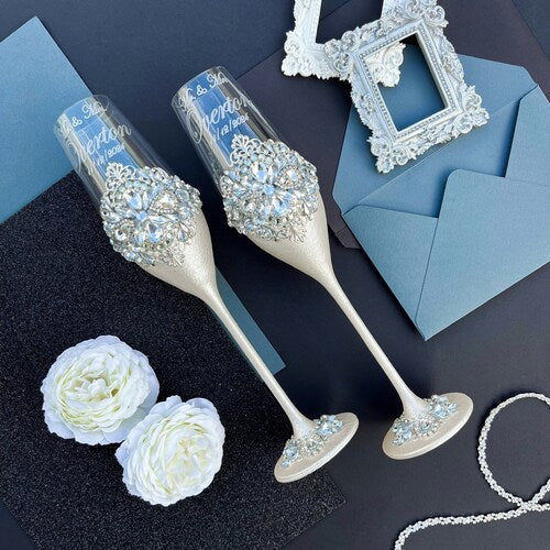 Personalized Wedding Cake Serving & Champagne Glasses Set