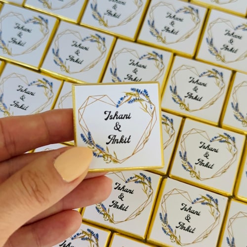 50 Personalized Wedding Chocolate Favors for Guests – Gold/Silver Foil Milk Chocolate