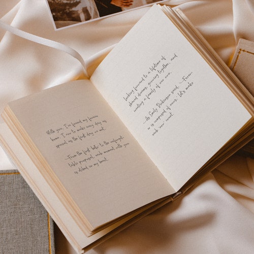 Custom Linen Vow Books Set of 2 – Personalized Wedding Vow Booklets for Bride & Groom