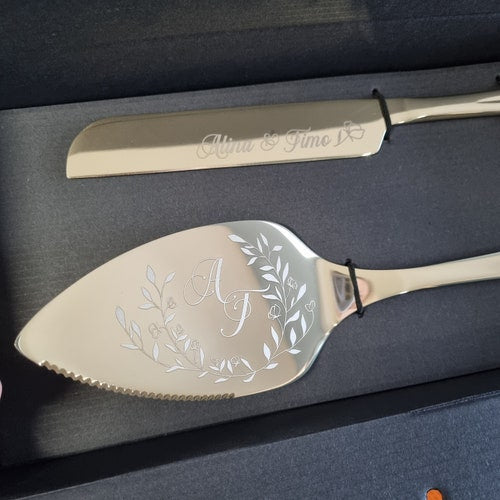 Floral Engraved Wedding Cake Cutting Set – Personalized Knife and Server