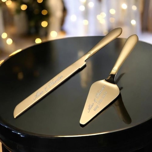 Personalized Wedding Cake Cutting Set – Knife & Server in Gold, Silver, or Black
